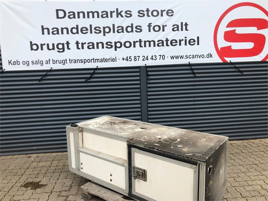 Værktøjskasse L1800 x H610 x D705 mm - Outil/ Équipement: photos 1 Værktøjskasse L1800 x H610 x D705 mm - Outil/ Équipement: photos 1