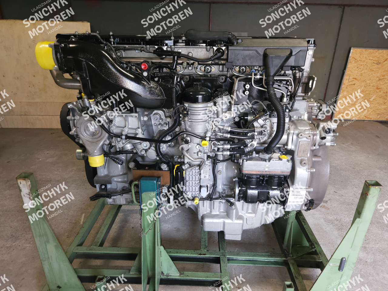 MERCEDES-BENZ OM 473 LA *NEW ENGINE* - Moteur: photos 2 MERCEDES-BENZ OM 473 LA *NEW ENGINE* - Moteur: photos 2