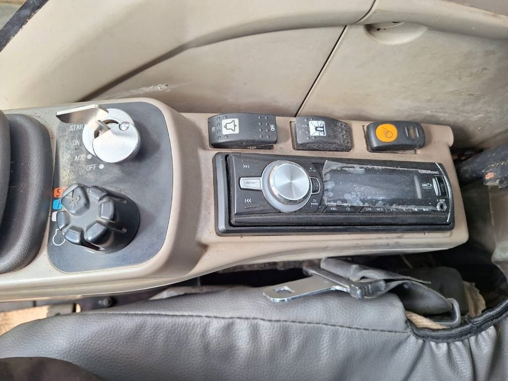 Pelle sur chenille Case CX145CSR KALLISTAJA+PYÖRITTÄJÄ: photos 12