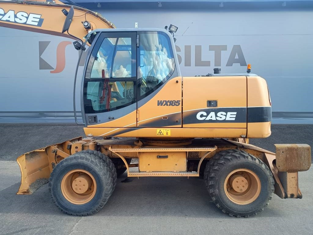 Case WX185 KALLISTAJA+PYÖRITTÄJÄ - Pelle sur pneus: photos 2 Case WX185 KALLISTAJA+PYÖRITTÄJÄ - Pelle sur pneus: photos 2