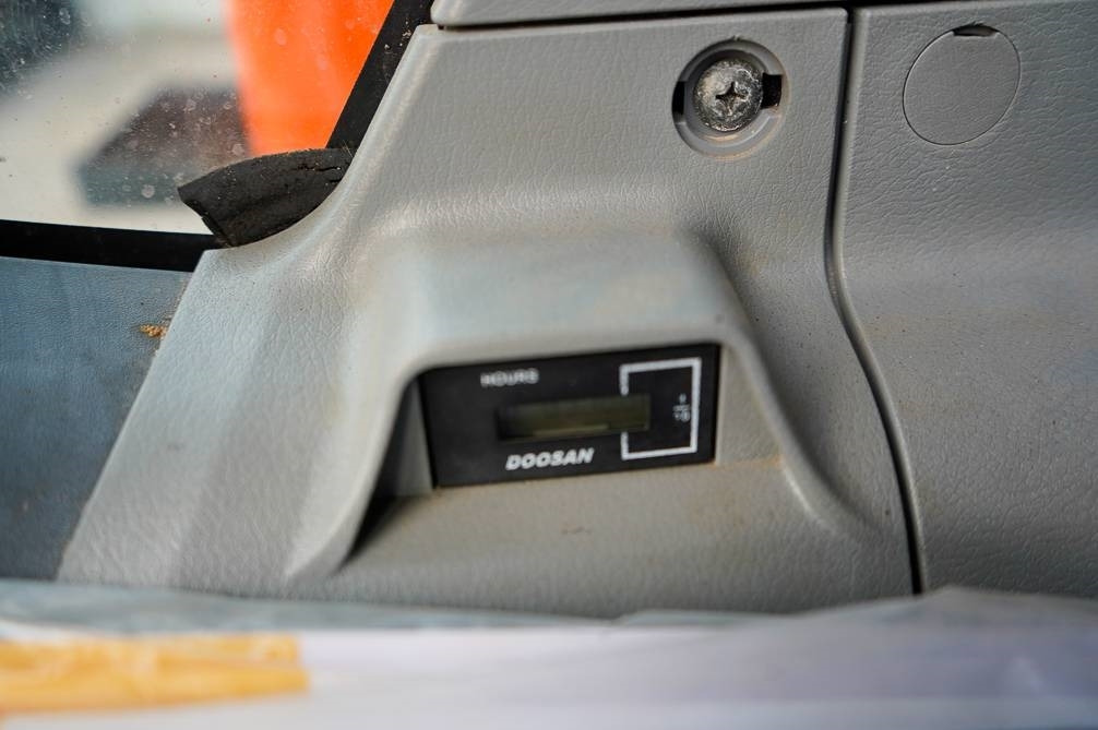 Pelle sur chenille Doosan DX140LC-5 EPS ENGCON: photos 23