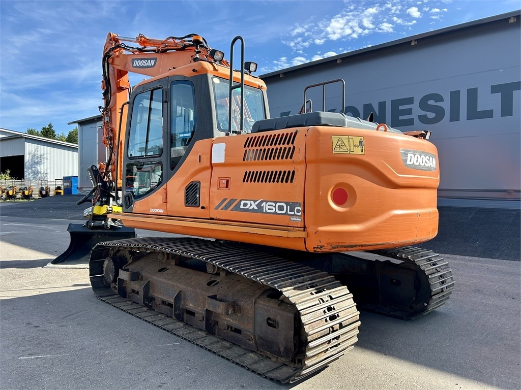 Doosan MYYTY!!SOLD!! DX160LC-3 KALLISTAJA+PYÖRITTÄJÄ  - Pelle sur chenille: photos 2 Doosan MYYTY!!SOLD!! DX160LC-3 KALLISTAJA+PYÖRITTÄJÄ  - Pelle sur chenille: photos 2