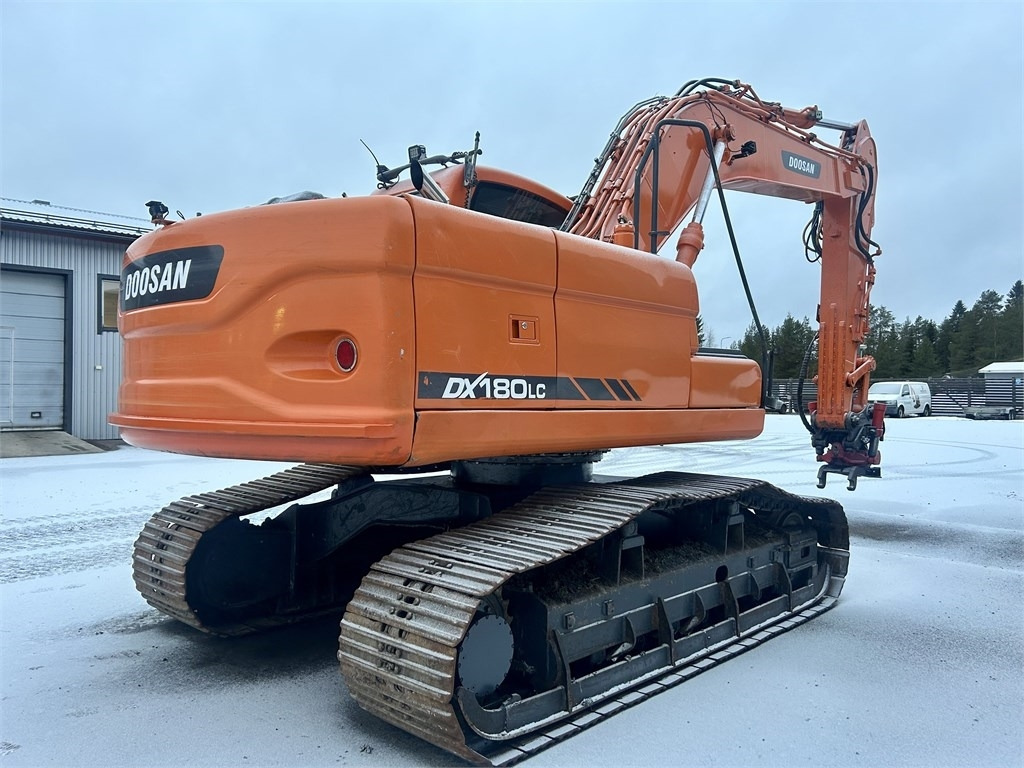 Doosan MYYTY! SOLD! DX180LCH PYÖRITTÄJÄLLÄ - Pelle sur chenille: photos 4 Doosan MYYTY! SOLD! DX180LCH PYÖRITTÄJÄLLÄ - Pelle sur chenille: photos 4