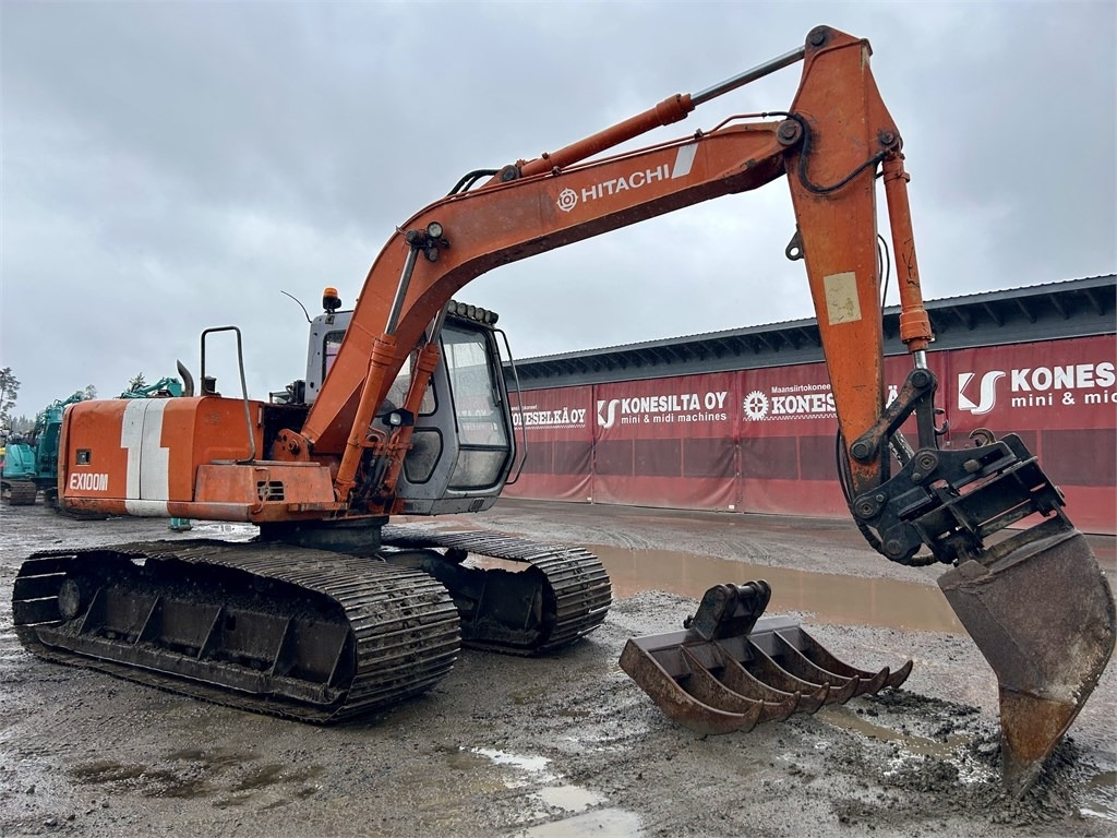 Hitachi MYYTY!!SOLD! EX100M-2 - Pelle sur chenille: photos 3 Hitachi MYYTY!!SOLD! EX100M-2 - Pelle sur chenille: photos 3