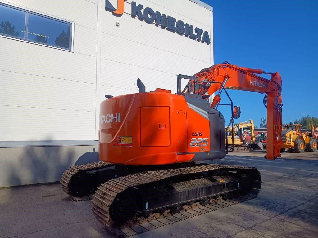 Hitachi MYYTY! SOLD! ZX225USLC-7 -STAGE V- - Pelle sur chenille: photos 5 Hitachi MYYTY! SOLD! ZX225USLC-7 -STAGE V- - Pelle sur chenille: photos 5
