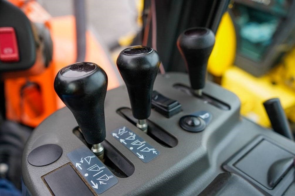 Chargeuse sur pneus Hitachi ZW150 PITKÄT AISAT, VAAKA: photos 30