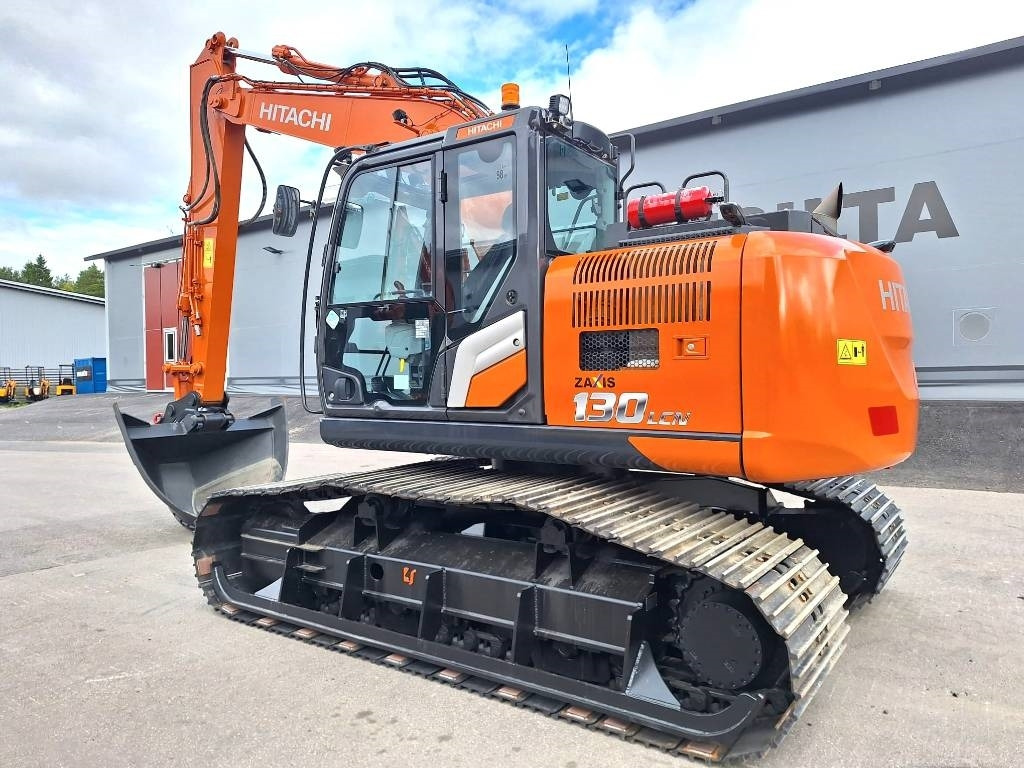 Hitachi ZX130LC-7M -SUOALUSTA- - Pelle sur chenille: photos 3 Hitachi ZX130LC-7M -SUOALUSTA- - Pelle sur chenille: photos 3