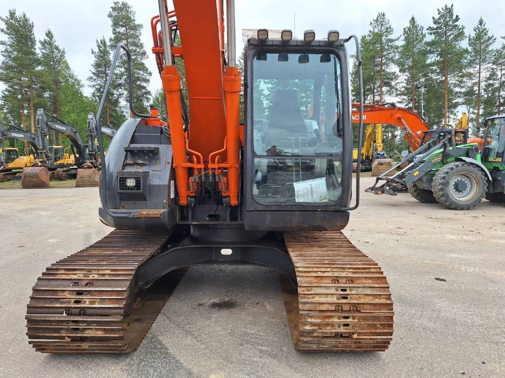 Hitachi ZX135USB-5 RASVARILLA - Pelle sur chenille: photos 5 Hitachi ZX135USB-5 RASVARILLA - Pelle sur chenille: photos 5
