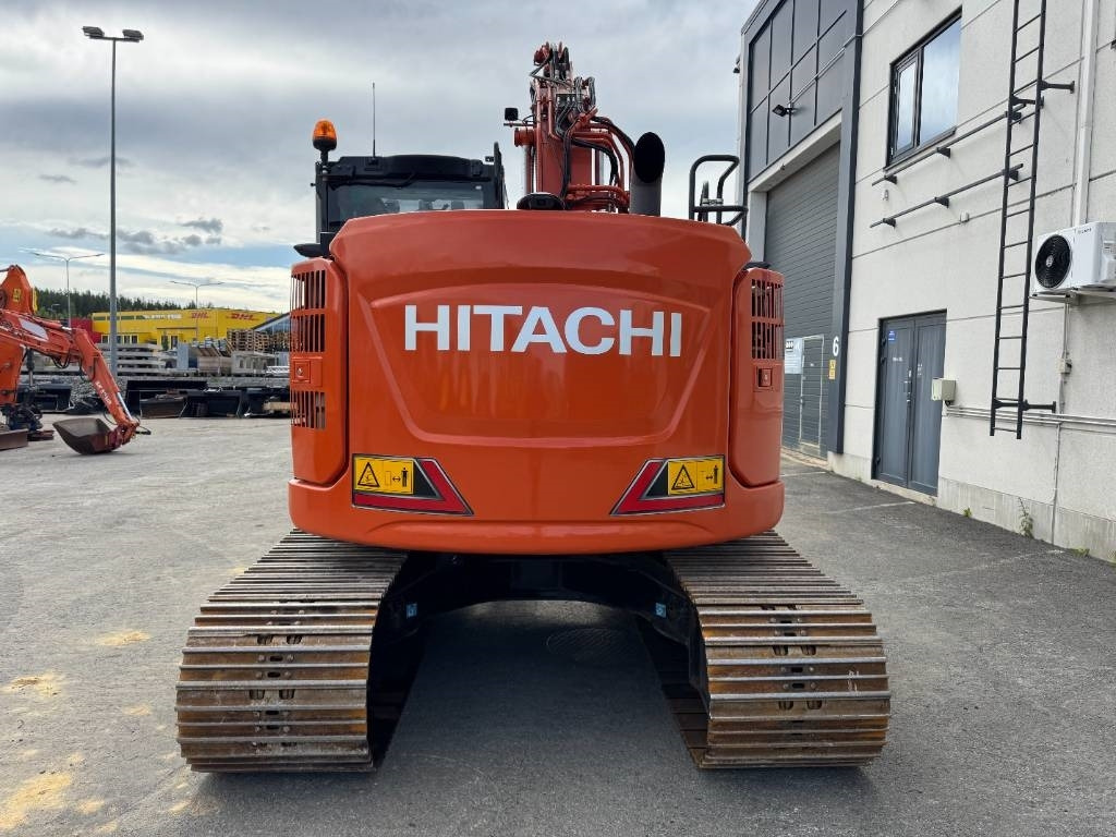 Hitachi ZX135USBL-7 PYÖRITTÄJÄLLÄ  - Pelle sur chenille: photos 4 Hitachi ZX135USBL-7 PYÖRITTÄJÄLLÄ  - Pelle sur chenille: photos 4