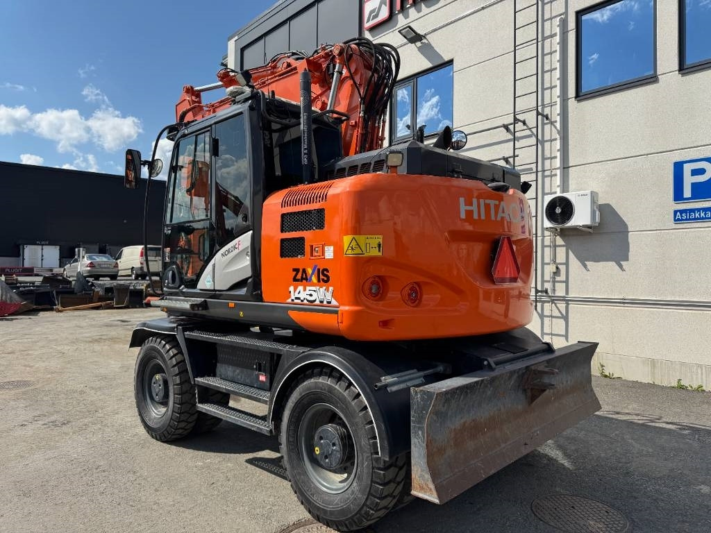 Hitachi ZX145W-6 PYÖRITTÄJÄLLÄ - Pelle sur pneus: photos 3 Hitachi ZX145W-6 PYÖRITTÄJÄLLÄ - Pelle sur pneus: photos 3
