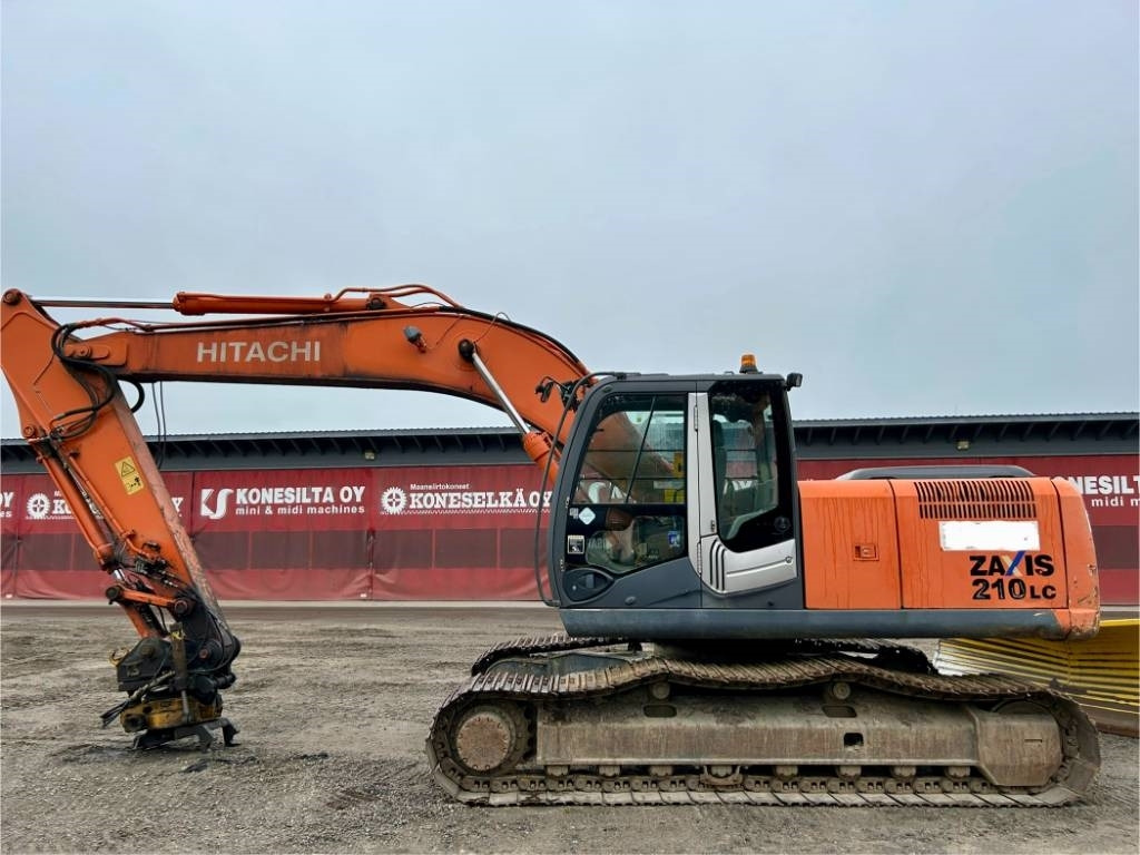 Hitachi ZX210LC-3 - Pelle sur chenille: photos 1 Hitachi ZX210LC-3 - Pelle sur chenille: photos 1