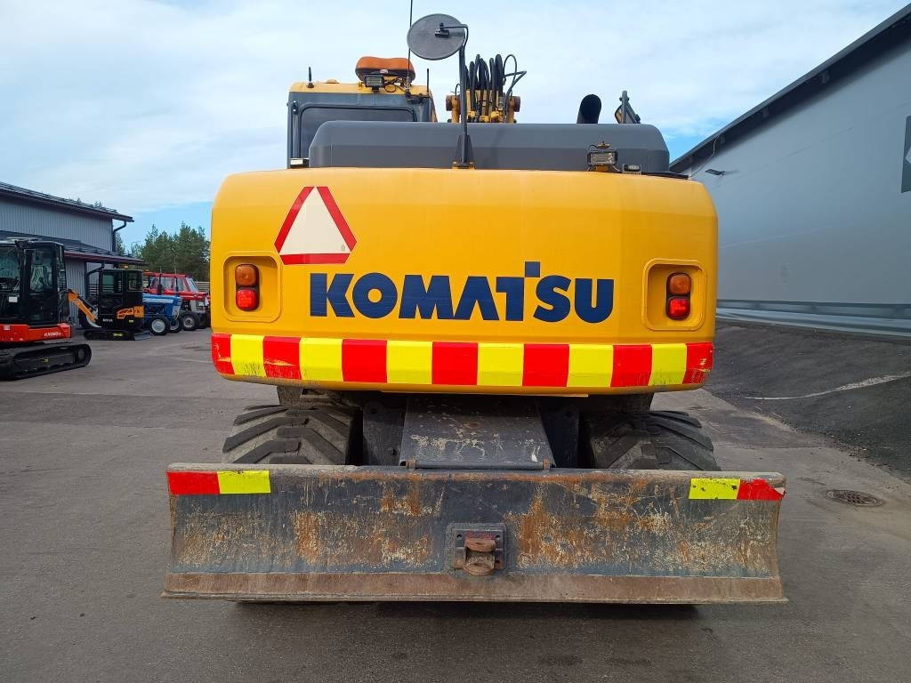 Komatsu MYYTY! SOLD! PW140-7 PYÖRITTÄJÄLLÄ  - Pelle sur pneus: photos 4 Komatsu MYYTY! SOLD! PW140-7 PYÖRITTÄJÄLLÄ  - Pelle sur pneus: photos 4