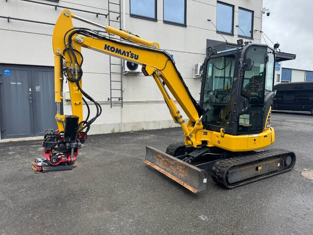 Komatsu PC 35 MR-5 - Mini pelle: photos 2 Komatsu PC 35 MR-5 - Mini pelle: photos 2