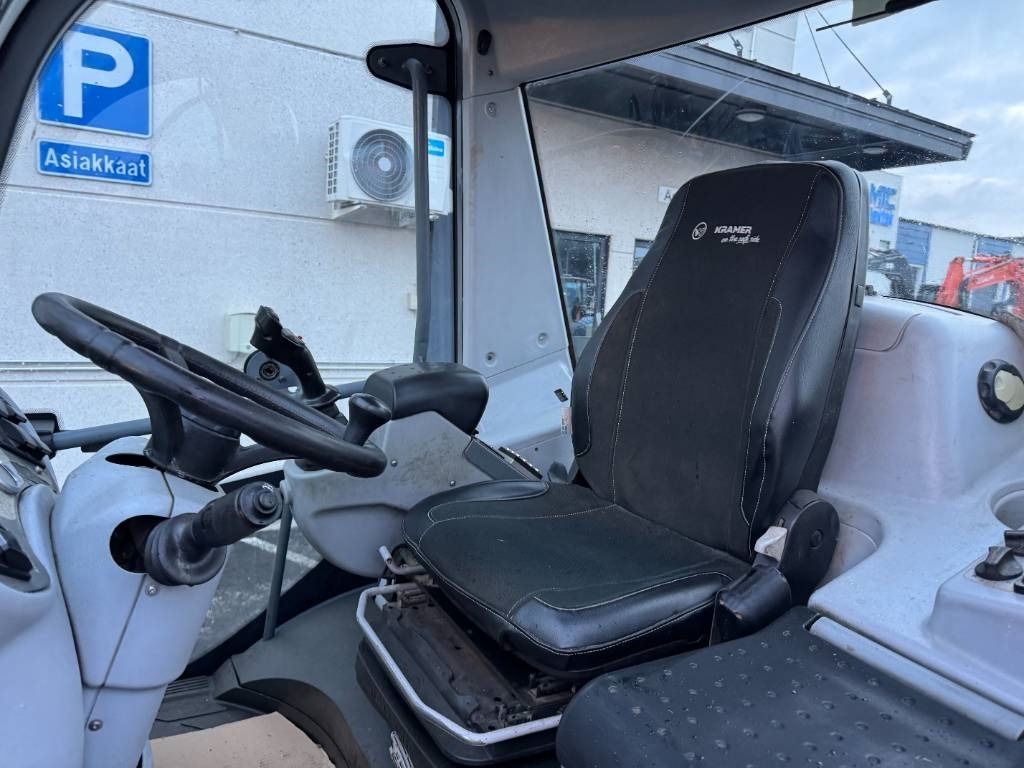 Chargeuse sur pneus Kramer 680: photos 9