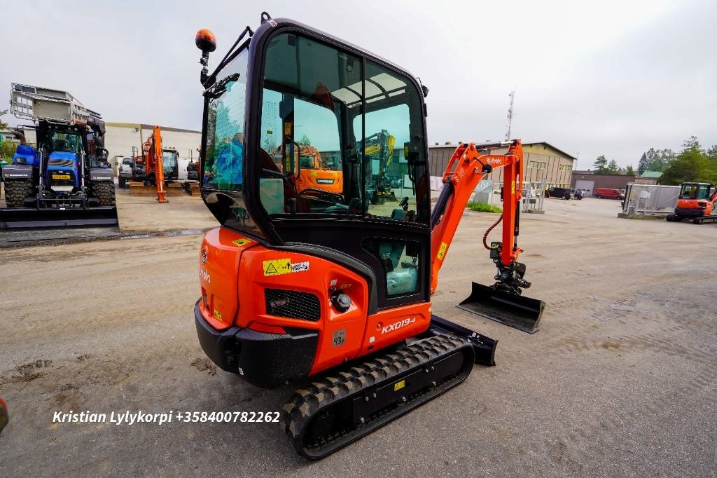 Kubota KX019-4 PYÖRITTÄJÄLLÄ - Mini pelle: photos 4 Kubota KX019-4 PYÖRITTÄJÄLLÄ - Mini pelle: photos 4
