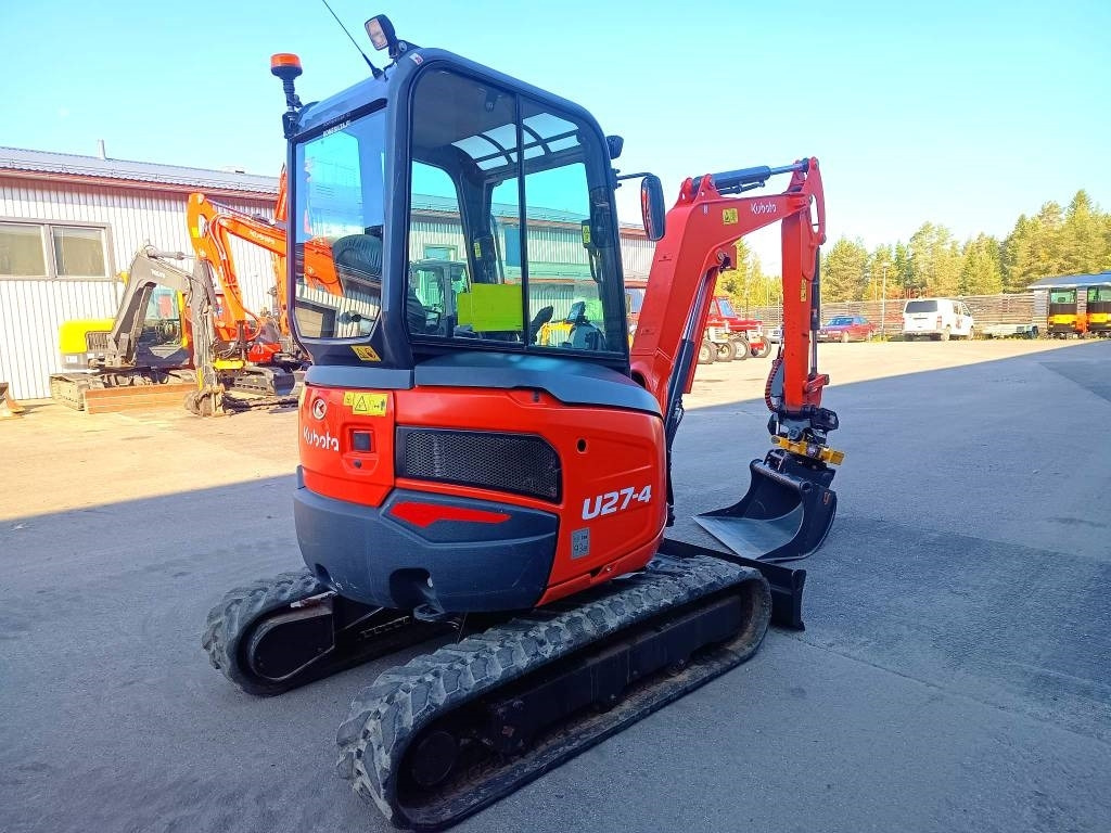 Kubota U27-4 UUDELLA PYÖRITTÄJÄLLÄ - Mini pelle: photos 4 Kubota U27-4 UUDELLA PYÖRITTÄJÄLLÄ - Mini pelle: photos 4
