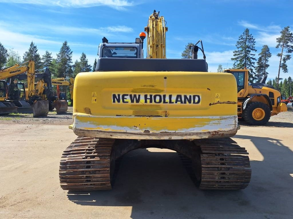 New Holland E175LC KALLISTAJALLA - Pelle sur chenille: photos 3 New Holland E175LC KALLISTAJALLA - Pelle sur chenille: photos 3