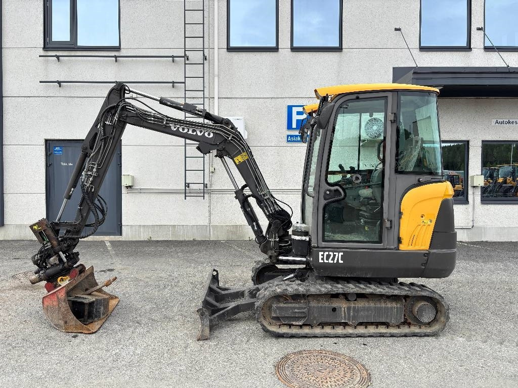 Volvo EC 27 C - Mini pelle: photos 1 Volvo EC 27 C - Mini pelle: photos 1