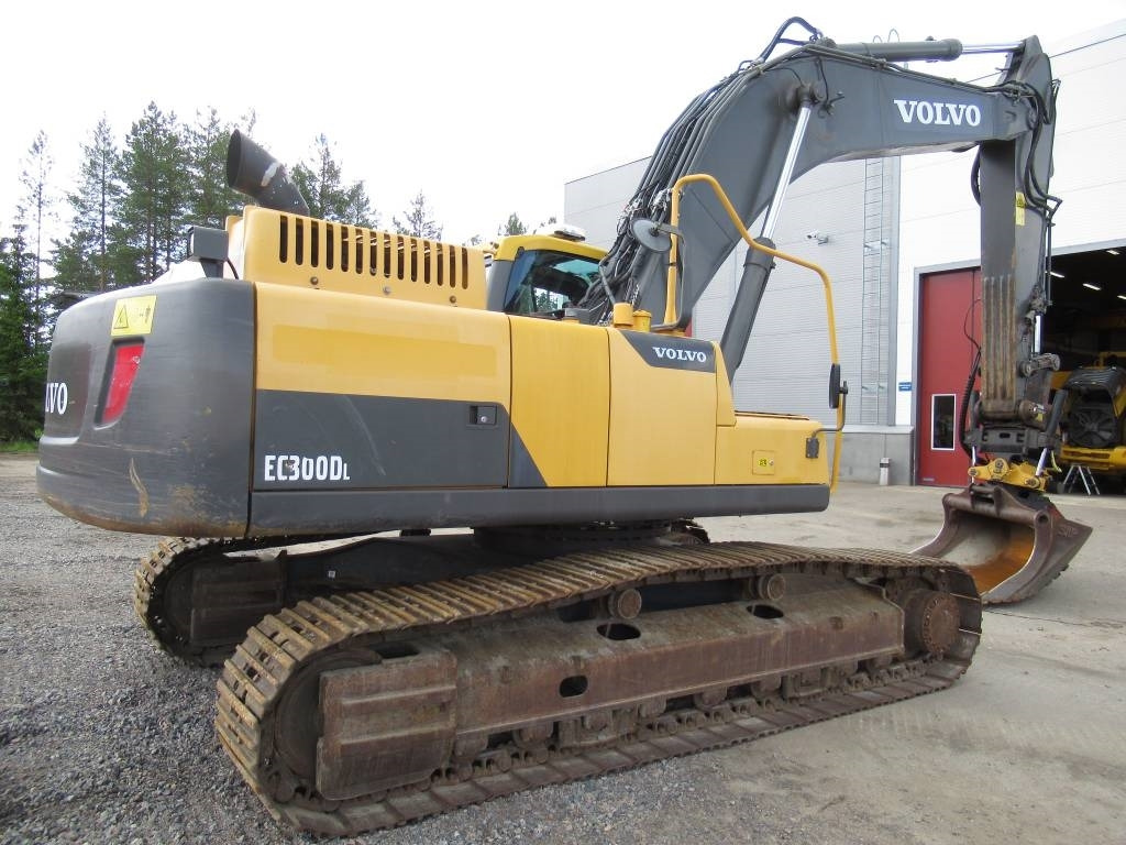 Volvo EC300DL PYÖRITTÄJÄLLÄ - Pelle sur chenille: photos 5 Volvo EC300DL PYÖRITTÄJÄLLÄ - Pelle sur chenille: photos 5