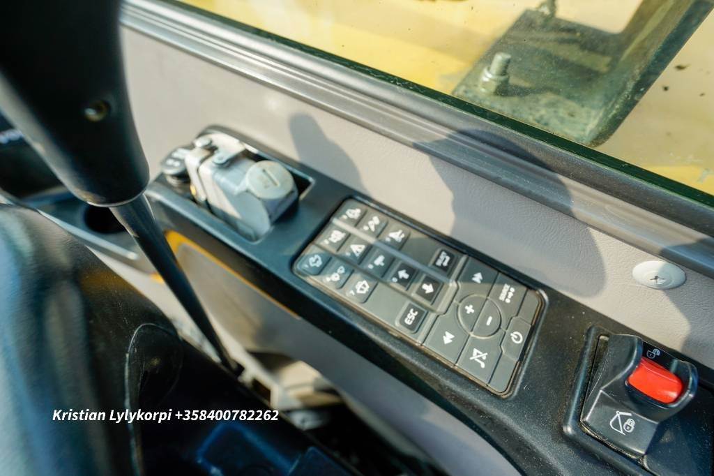 Mini pelle Volvo ECR88D PRO PIENET TUNNIT: photos 20