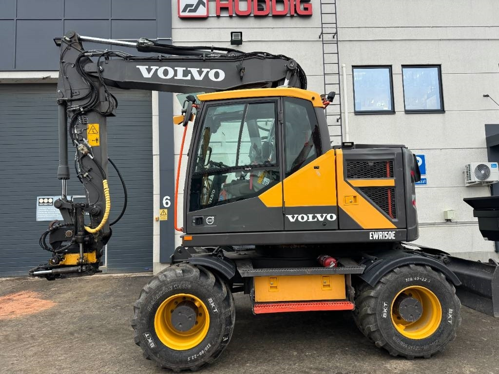 Volvo EWR150E Uusi Palms perävaunu / hieno paketti - Pelle sur pneus: photos 3 Volvo EWR150E Uusi Palms perävaunu / hieno paketti - Pelle sur pneus: photos 3