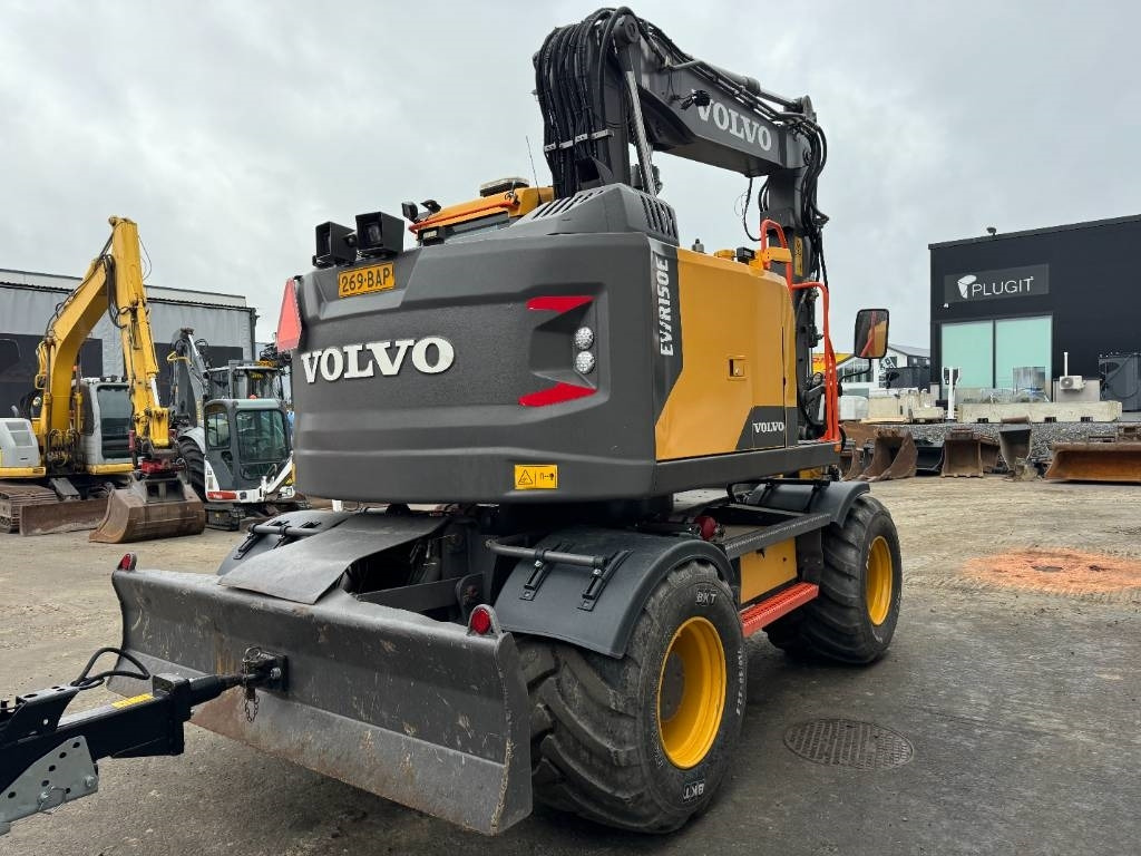 Volvo EWR150E Uusi Palms perävaunu / hieno paketti - Pelle sur pneus: photos 5 Volvo EWR150E Uusi Palms perävaunu / hieno paketti - Pelle sur pneus: photos 5