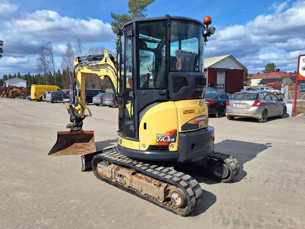 Yanmar ViO33-U PYÖRITTÄJÄLLÄ - Mini pelle: photos 2 Yanmar ViO33-U PYÖRITTÄJÄLLÄ - Mini pelle: photos 2