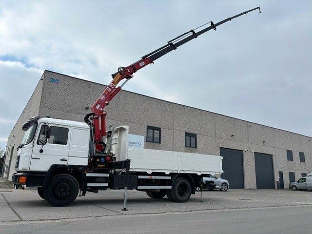 MAN 18-222. Kran HMF 18t/m Bj 2001. - Camion grue: photos 1 MAN 18-222. Kran HMF 18t/m Bj 2001. - Camion grue: photos 1