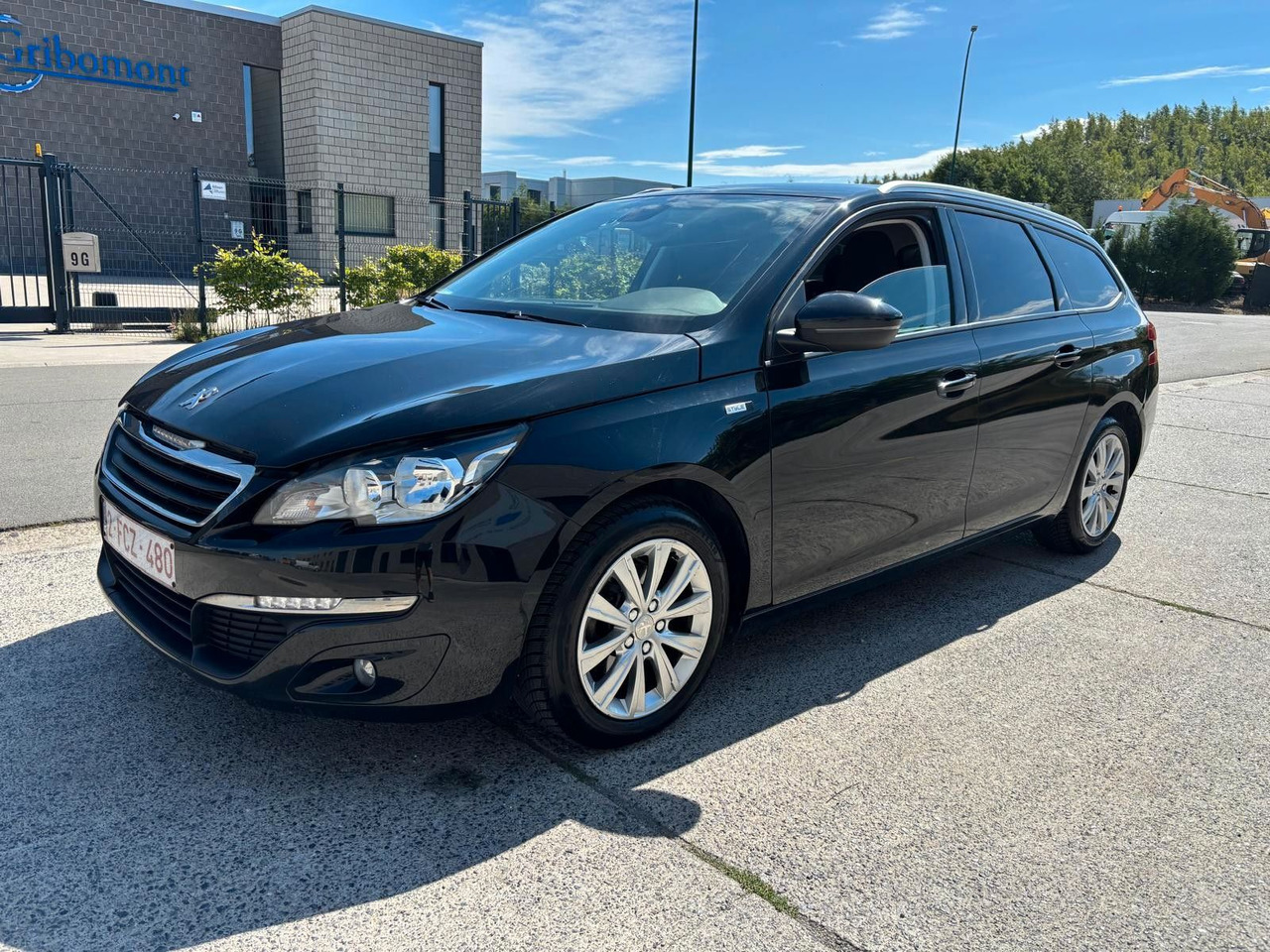 Peugeot 308 Klima. Kamera. Navi. Tempomat - Voiture: photos 1 Peugeot 308 Klima. Kamera. Navi. Tempomat - Voiture: photos 1