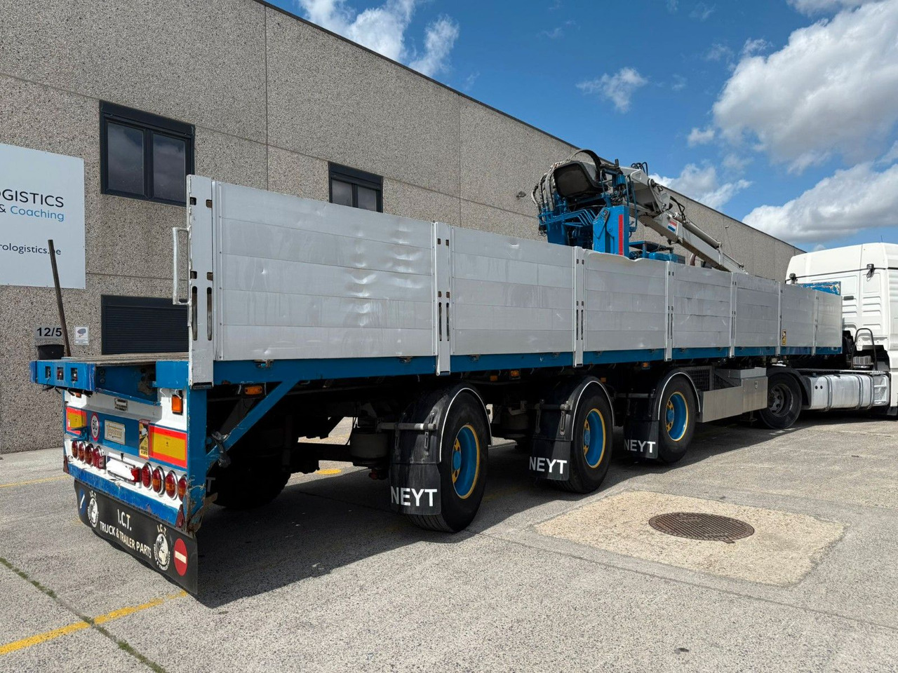 Vogelzang. Kran HIAB R165 roto. TUV 10/2025 - Semi-remorque plateau: photos 5 Vogelzang. Kran HIAB R165 roto. TUV 10/2025 - Semi-remorque plateau: photos 5