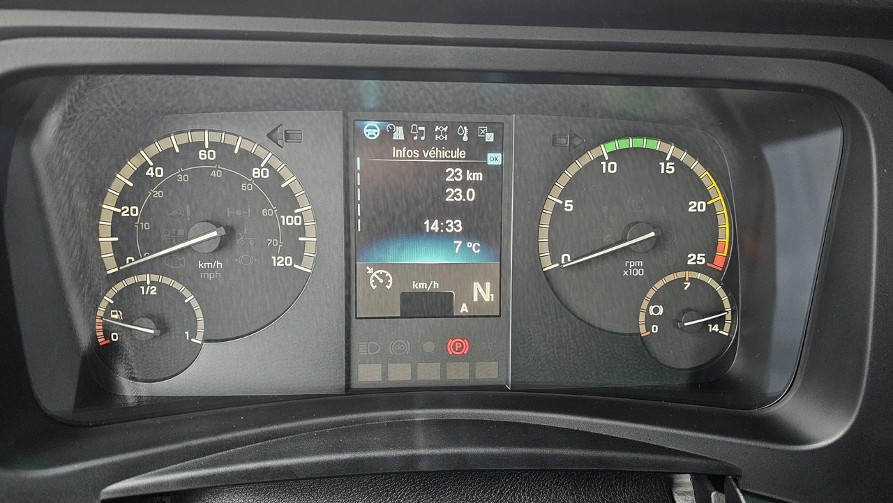 Tracteur routier neuf MERCEDES-BENZ Actros 3340 S 6x4 ADR Euro 3 Tractor Head: photos 16