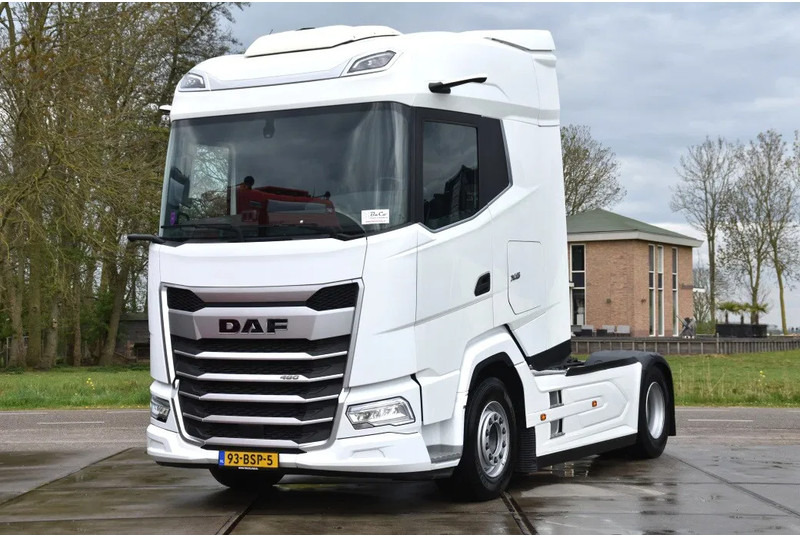 DAF XG 480 4x2 - 230 TKM - CAMERA SYSTEM - PARK. AIRCO - 2 x FUEL TANKS - APPLE CARPLAY/ANDROID - LED LIGHTS - TOP CONDITION - - Tracteur routier: photos 2 DAF XG 480 4x2 - 230 TKM - CAMERA SYSTEM - PARK. AIRCO - 2 x FUEL TANKS - APPLE CARPLAY/ANDROID - LED LIGHTS - TOP CONDITION - - Tracteur routier: photos 2