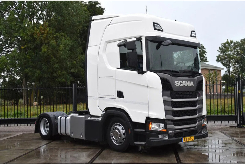 Scania S410 NGS 4x2EB MEGA 95 cm or 103 cm driving height - RETARDER - 670 TKM - FULL AIR - PARK. AIRCO - LEATHER SEATS - 2 x FUEL TANK - Tracteur routier: photos 1 Scania S410 NGS 4x2EB MEGA 95 cm or 103 cm driving height - RETARDER - 670 TKM - FULL AIR - PARK. AIRCO - LEATHER SEATS - 2 x FUEL TANK - Tracteur routier: photos 1