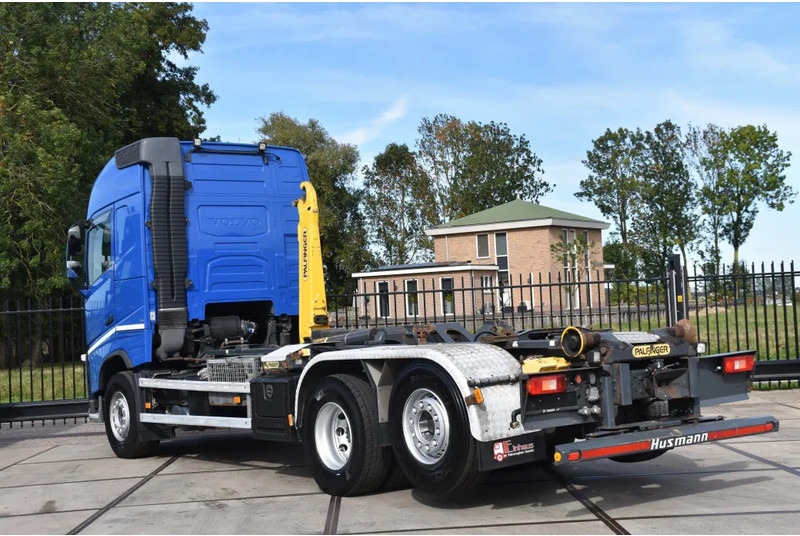 Volvo FH 460 6x2*4 - PALFINGER HOOKLIFT - 841 TKM - PARK. AIRCO - WHEELBASE: 480 CM - PTO - TOP CONDITION - - Camion ampliroll: photos 3 Volvo FH 460 6x2*4 - PALFINGER HOOKLIFT - 841 TKM - PARK. AIRCO - WHEELBASE: 480 CM - PTO - TOP CONDITION - - Camion ampliroll: photos 3