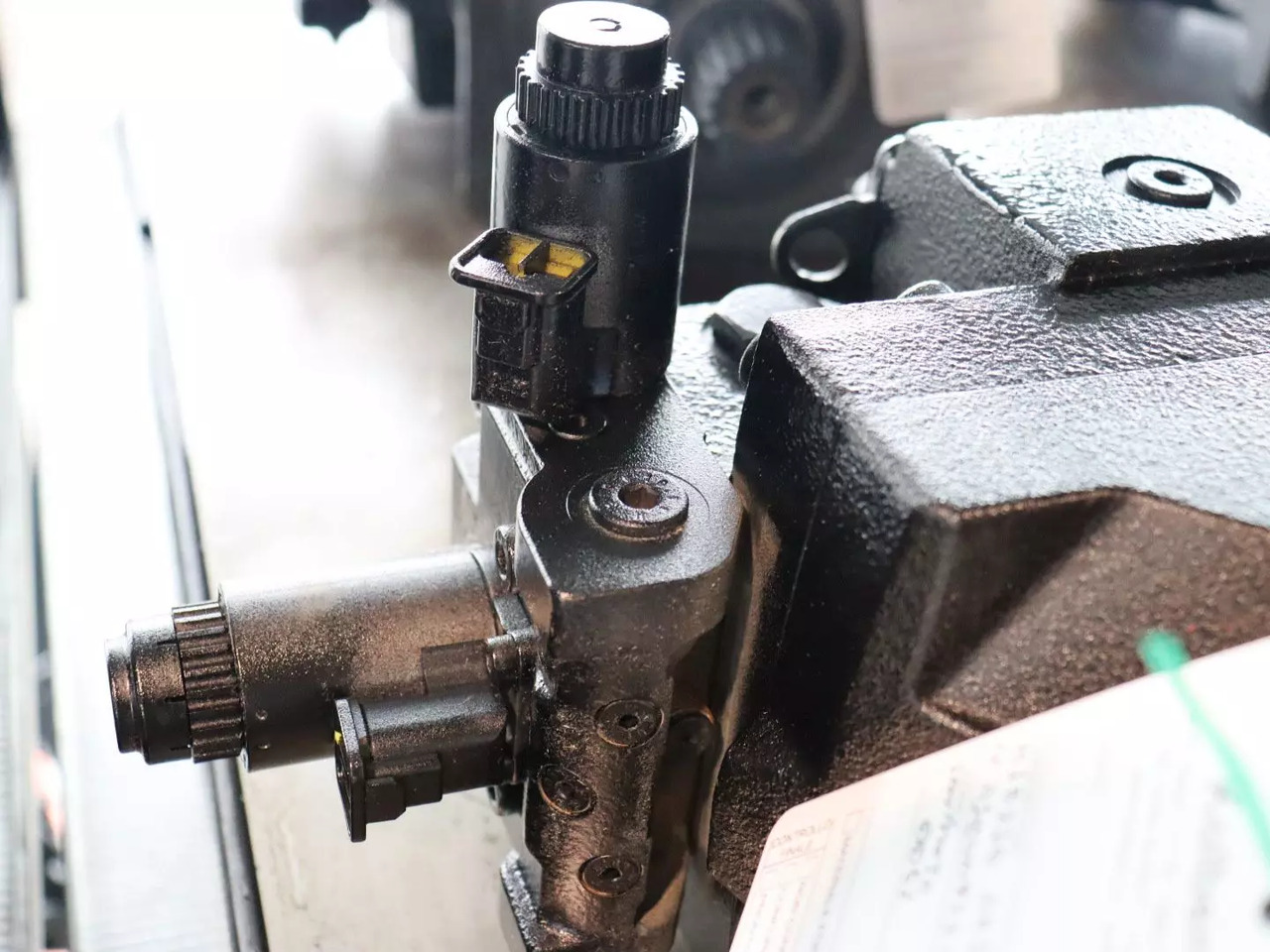 DANFOSS / SAUER H1B110-AK1-K1-NCRADNJNNA10NN027N25NNN - Moteur hydraulique pour Engins de chantier: photos 2 DANFOSS / SAUER H1B110-AK1-K1-NCRADNJNNA10NN027N25NNN - Moteur hydraulique pour Engins de chantier: photos 2