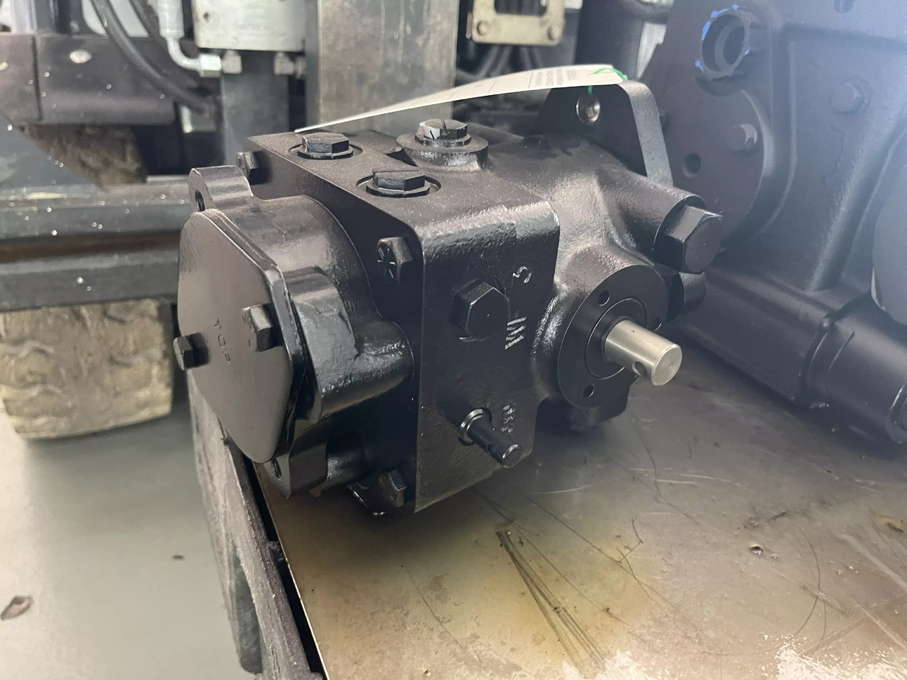 DANFOSS / SAUER SPV/15.2216 - Pompe hydraulique pour Engins de chantier: photos 2 DANFOSS / SAUER SPV/15.2216 - Pompe hydraulique pour Engins de chantier: photos 2