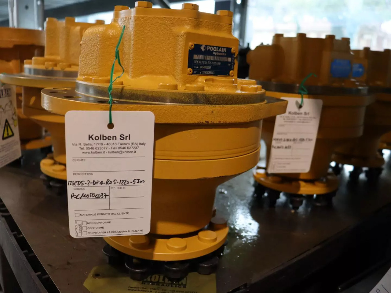 POCLAIN MSE05-2-DE4-R05-1220-5J00 - Moteur hydraulique pour Engins de chantier: photos 1 POCLAIN MSE05-2-DE4-R05-1220-5J00 - Moteur hydraulique pour Engins de chantier: photos 1