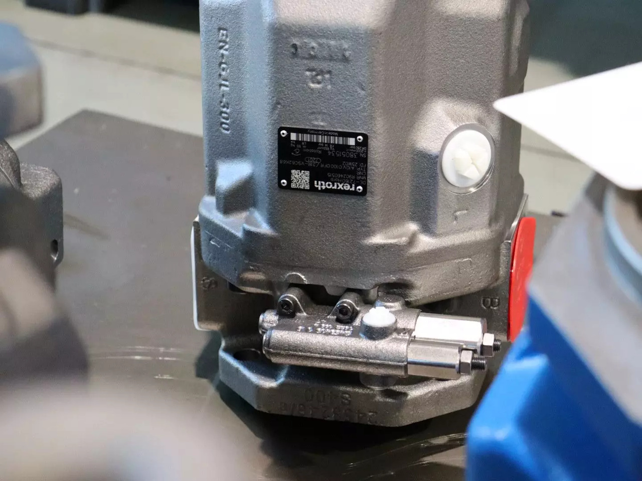 REXROTH A10VO100DFR/31R-VSC62K68 - Pompe hydraulique pour Matériel de manutention: photos 3 REXROTH A10VO100DFR/31R-VSC62K68 - Pompe hydraulique pour Matériel de manutention: photos 3