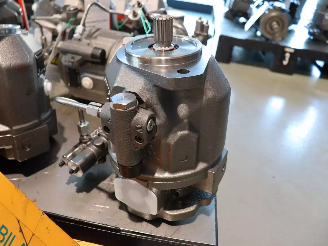 REXROTH A10VO45DFLR/31R-VSC62K01 - Pompe hydraulique pour Matériel de manutention: photos 2 REXROTH A10VO45DFLR/31R-VSC62K01 - Pompe hydraulique pour Matériel de manutention: photos 2