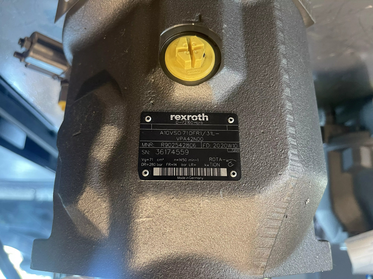 REXROTH A10VSO71DFR1/31L-VPA42N00 - Pompe hydraulique pour Matériel de manutention: photos 4 REXROTH A10VSO71DFR1/31L-VPA42N00 - Pompe hydraulique pour Matériel de manutention: photos 4