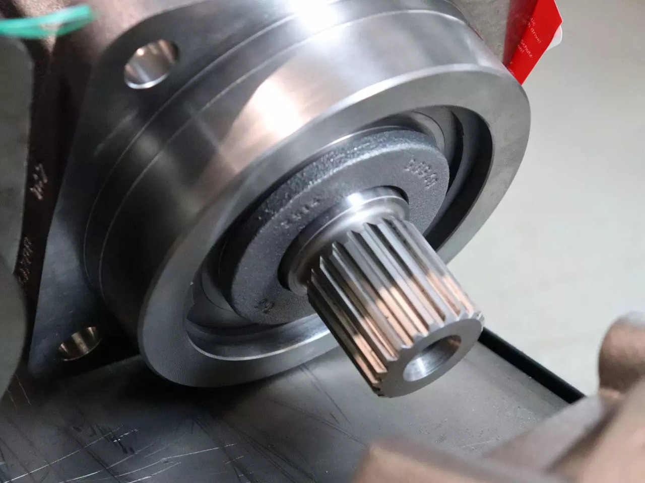 REXROTH A2FM107/61W-VAB020 - Moteur hydraulique pour Engins de chantier: photos 4 REXROTH A2FM107/61W-VAB020 - Moteur hydraulique pour Engins de chantier: photos 4