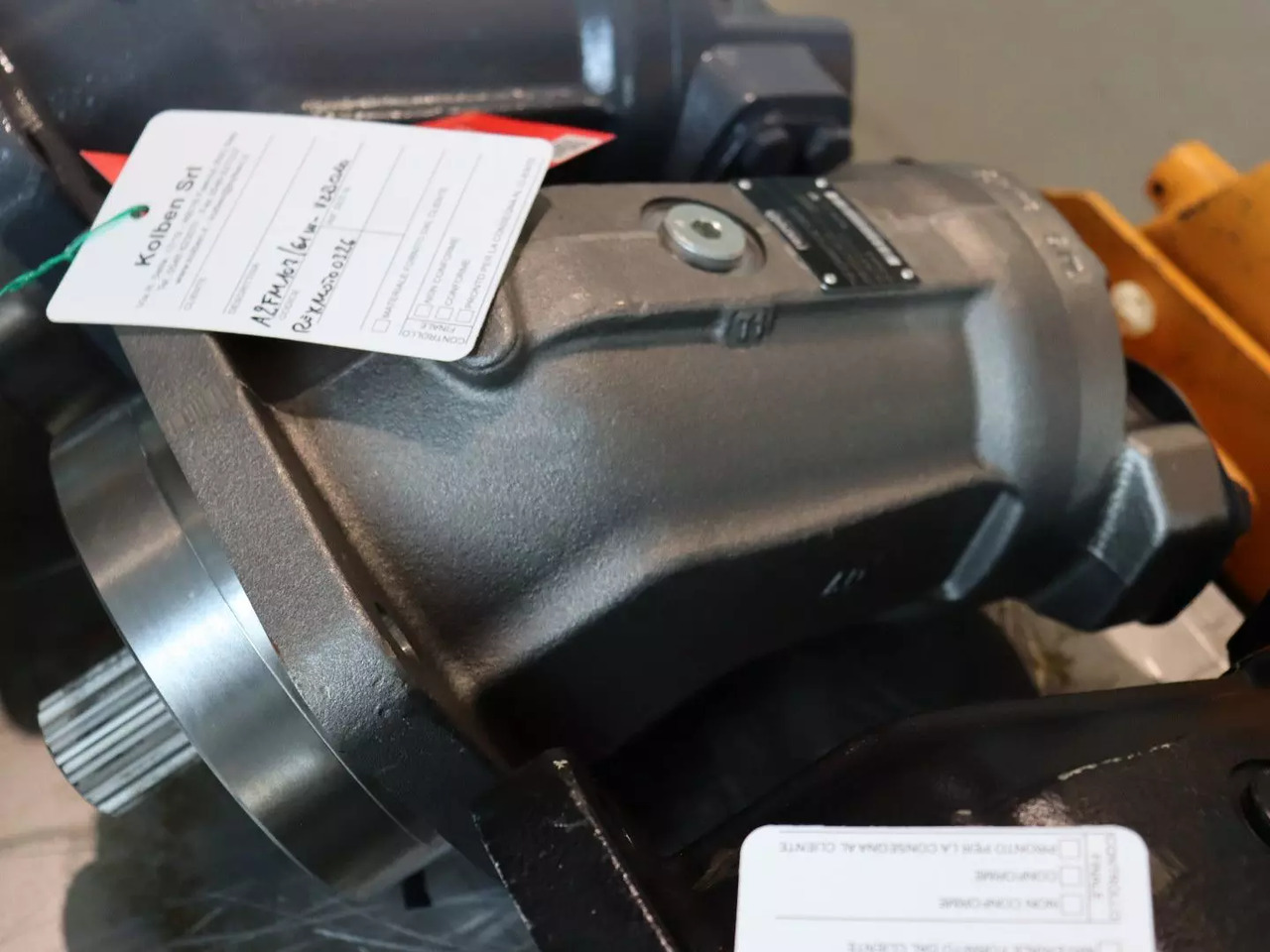 REXROTH A2FM107/61W-VZB010 - Moteur hydraulique pour Engins de chantier: photos 1 REXROTH A2FM107/61W-VZB010 - Moteur hydraulique pour Engins de chantier: photos 1