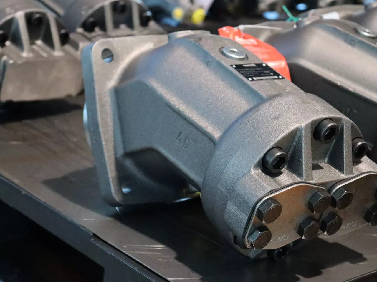 REXROTH A2FM160/61W-VAB010 - Moteur hydraulique pour Engins de chantier: photos 2 REXROTH A2FM160/61W-VAB010 - Moteur hydraulique pour Engins de chantier: photos 2