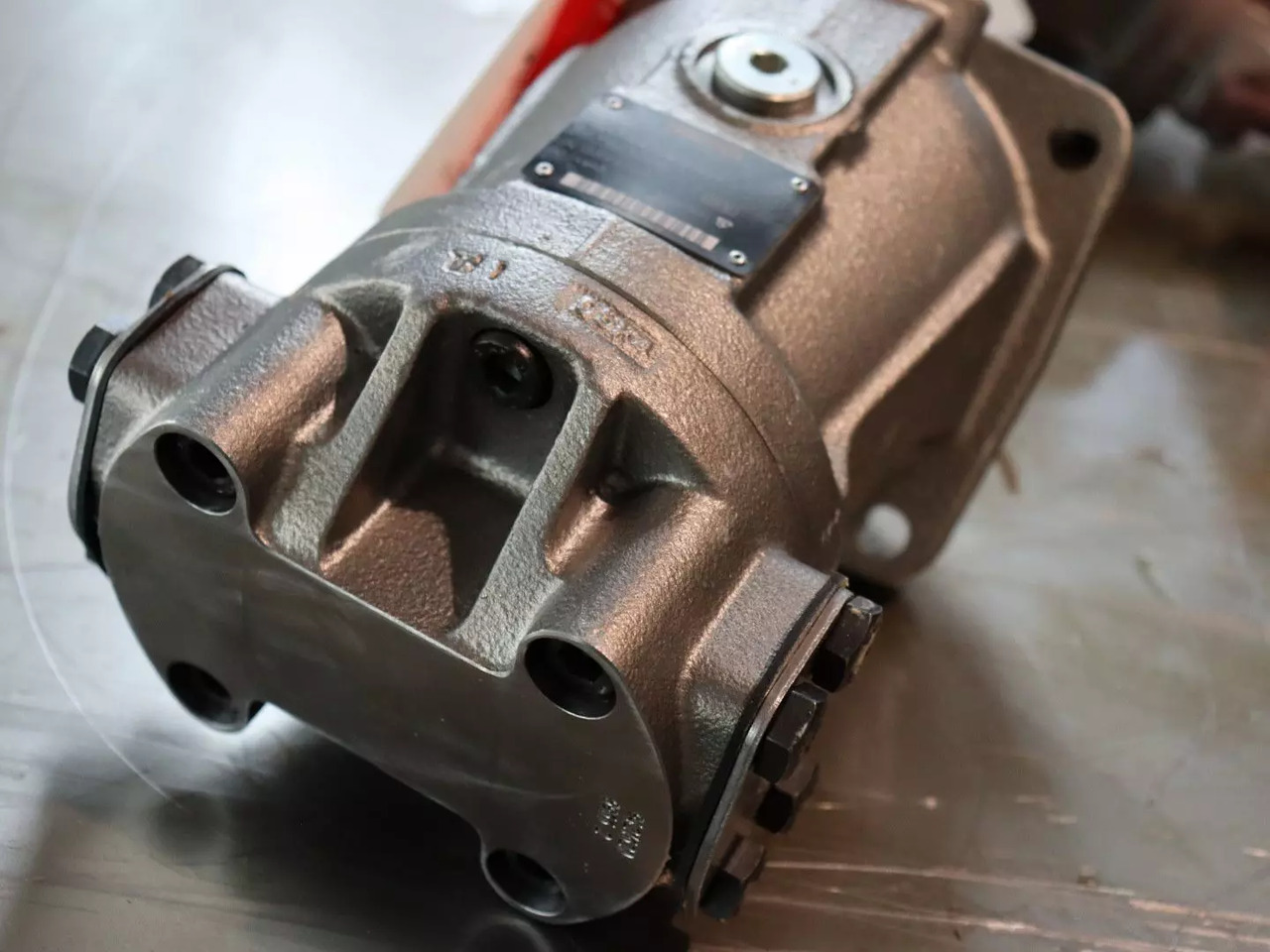 REXROTH A2FM56/61W-VZB020 - Moteur hydraulique pour Engins de chantier: photos 3 REXROTH A2FM56/61W-VZB020 - Moteur hydraulique pour Engins de chantier: photos 3