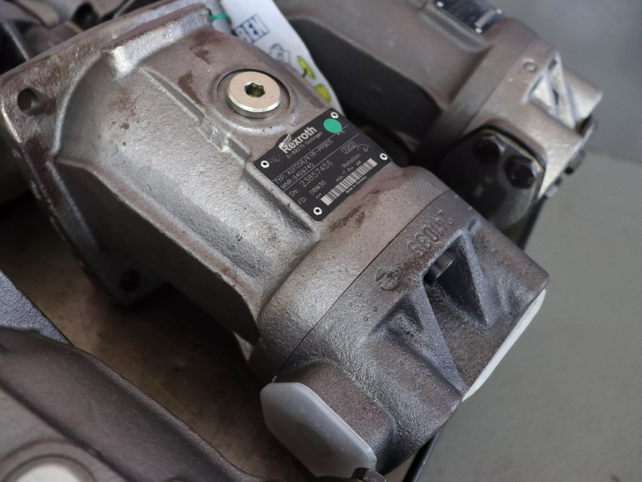 REXROTH A2FO56/61R-PPB05 - Pompe hydraulique pour Engins de chantier: photos 1 REXROTH A2FO56/61R-PPB05 - Pompe hydraulique pour Engins de chantier: photos 1