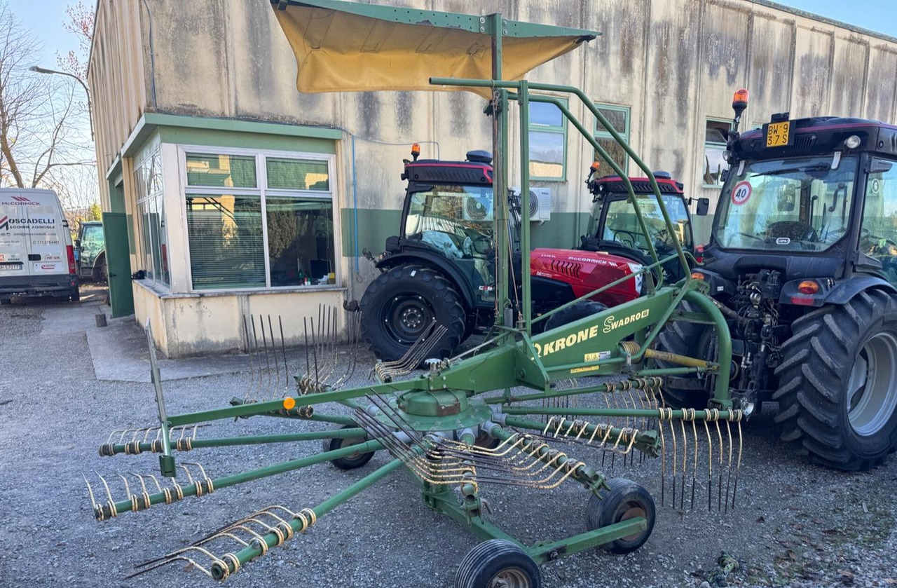 Ranghinatore - Faneuse: photos 1 Ranghinatore - Faneuse: photos 1