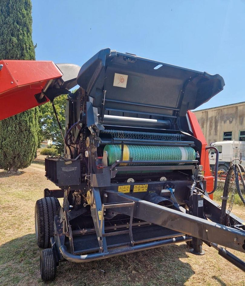 Rotopressa Kuhn - Presse à balles rondes: photos 3 Rotopressa Kuhn - Presse à balles rondes: photos 3