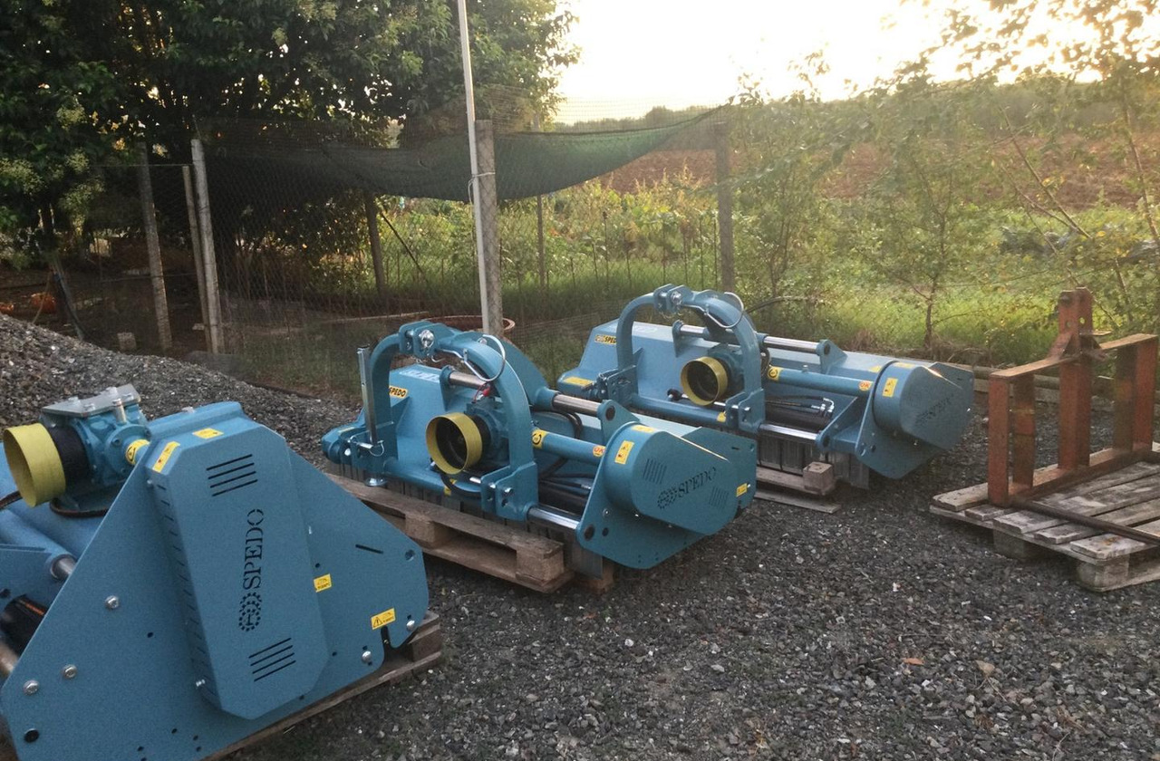 Trinciatutto - Broyeur à axe horizontal: photos 1 Trinciatutto - Broyeur à axe horizontal: photos 1