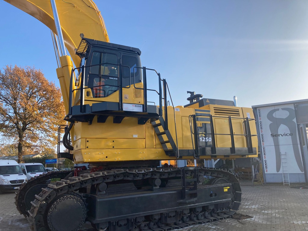 KOMATSU PC1250-7 - Pelle sur chenille: photos 4 KOMATSU PC1250-7 - Pelle sur chenille: photos 4