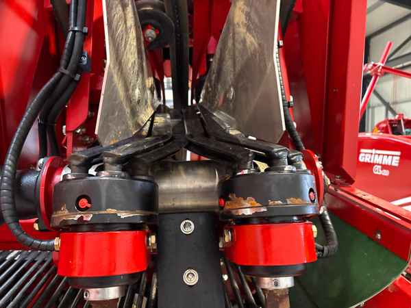 ASA-Lift Klembandroder CM-1000C - Machine à vendanger: photos 5 ASA-Lift Klembandroder CM-1000C - Machine à vendanger: photos 5